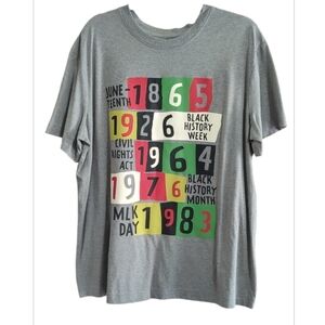 Graphic Gray T-Shirt with Colorful Print Size XXL